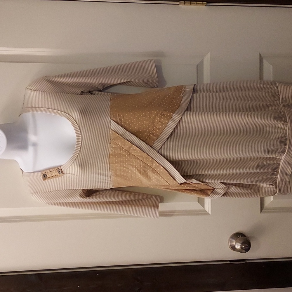 NWT, Flora Paris tunic